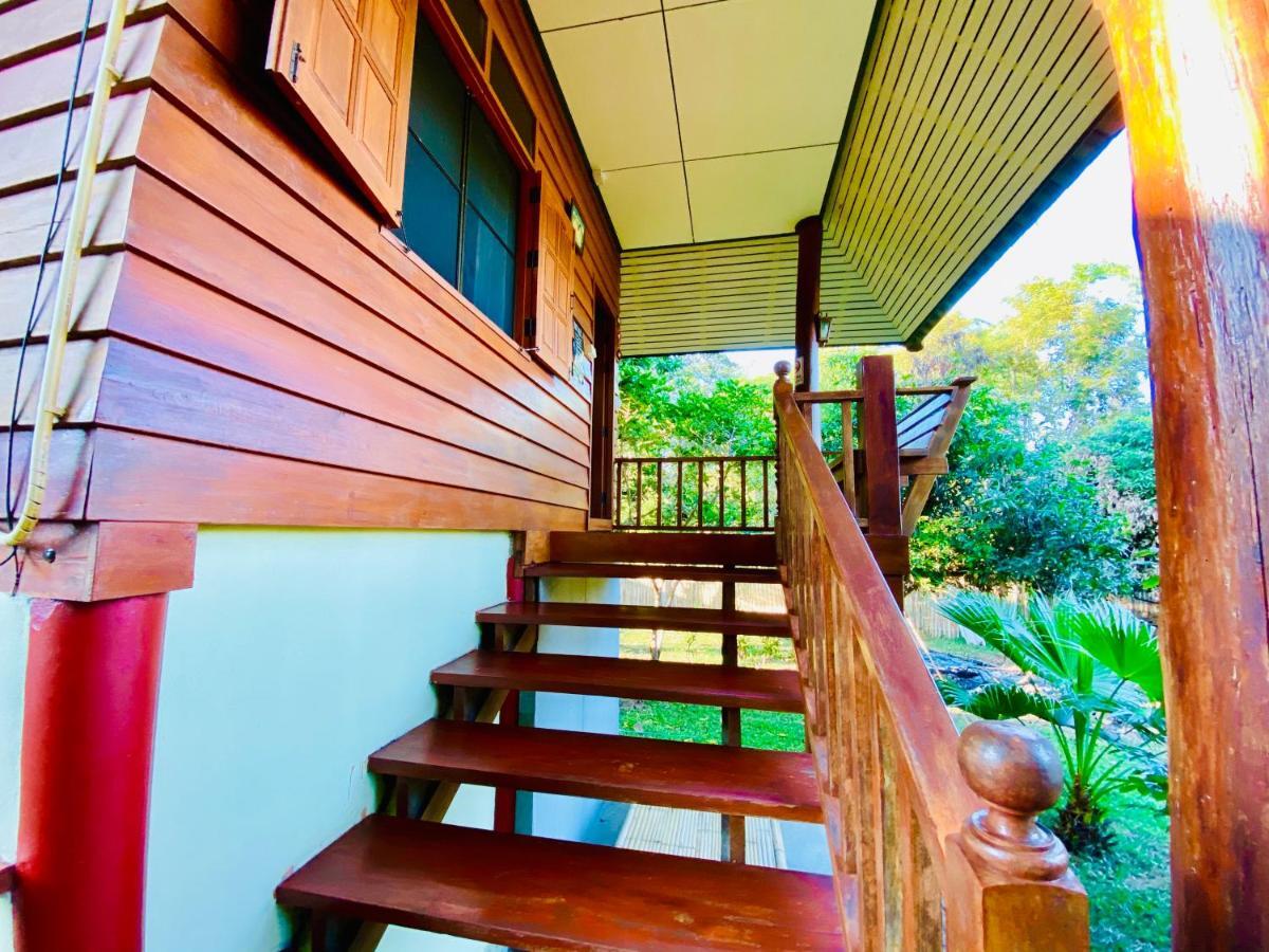 Nine House Pai Hostel Ngoại thất bức ảnh